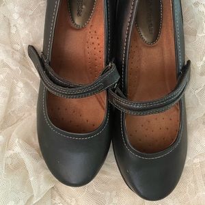 Woman’s black Hush Puppies shoes